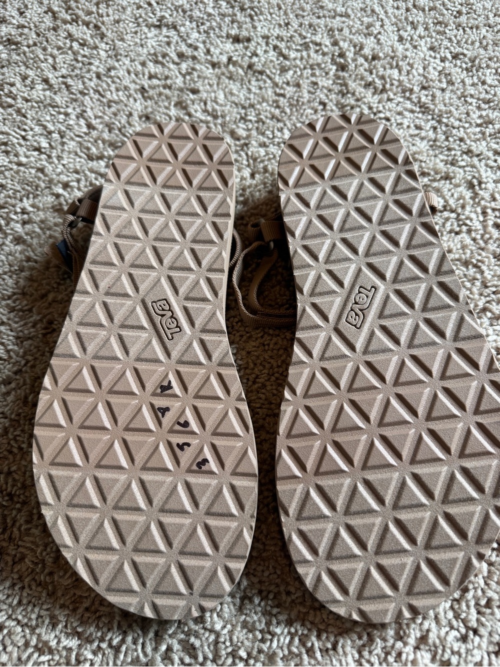 Teva Women's Tan Strappy T-Style Sport Sandals | Original Universal Slim - Picture 5 of 5